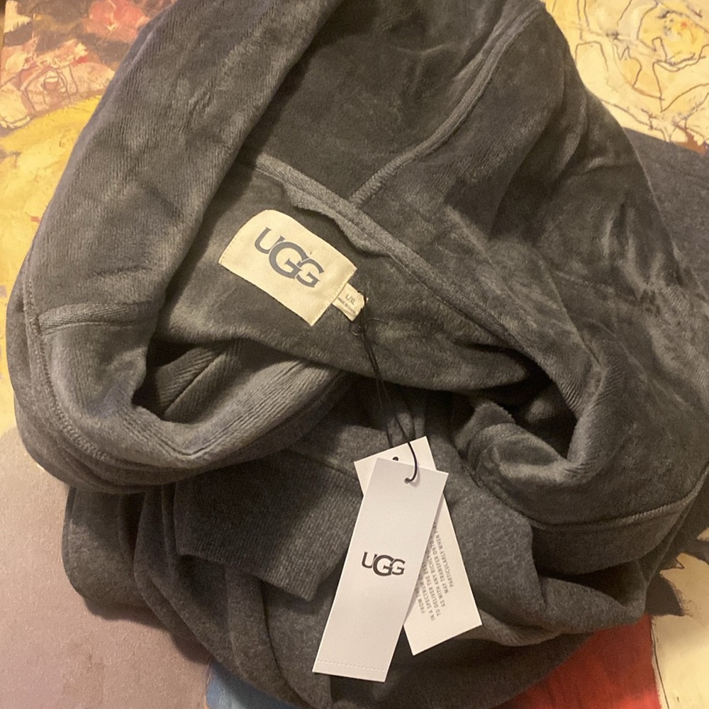 UGG Men’s Robe - Picture 3 of 3